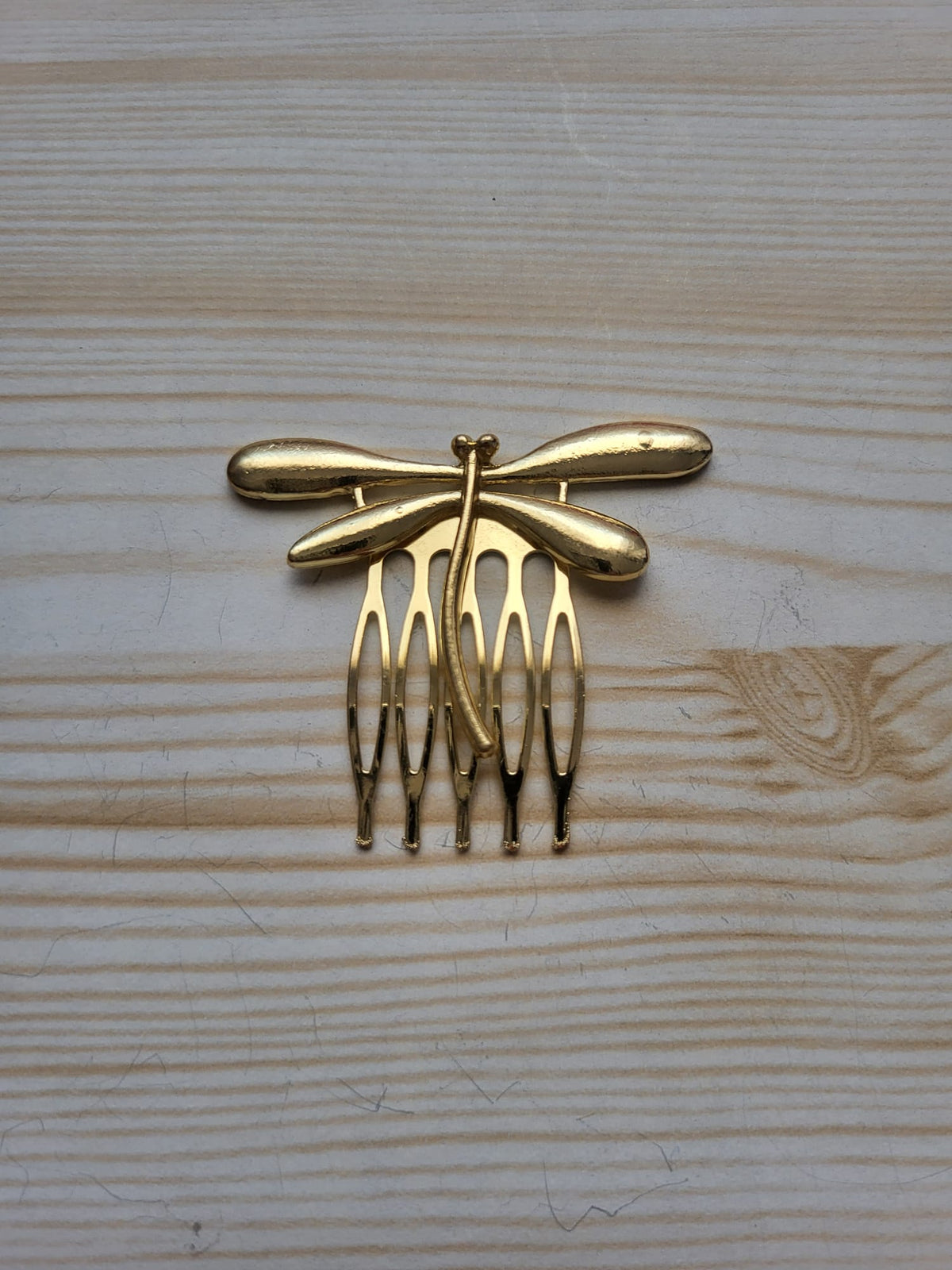 Peinecillos libélula oro